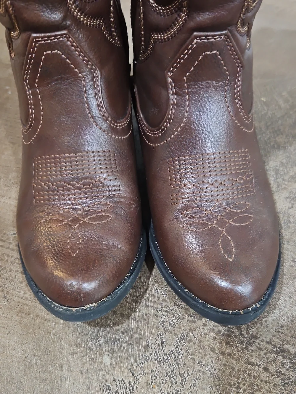 Cat & Jack classic brown